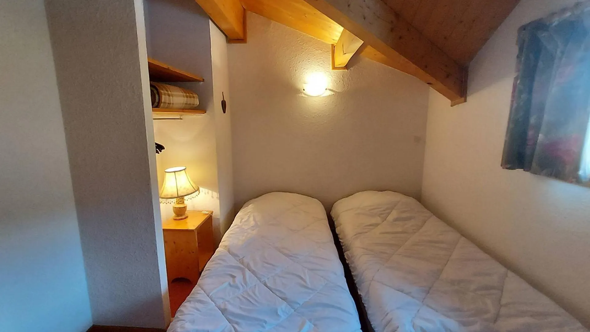 Holiday home Chalet Ensoleille Sur Pistes, 5 Chambres, Animaux Admis - Fr-1-351-82 La Plagne